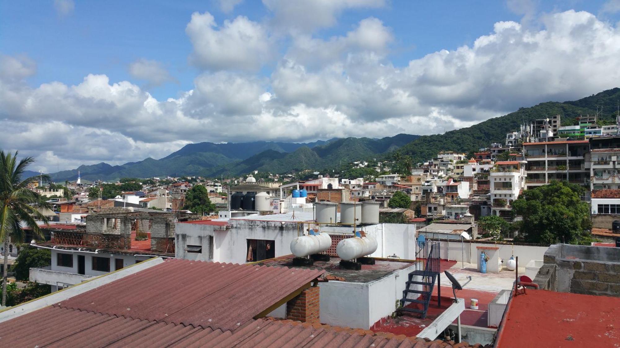 Hostal Enjoy Vallarta 19 Пуэрто-Вальярта Экстерьер фото